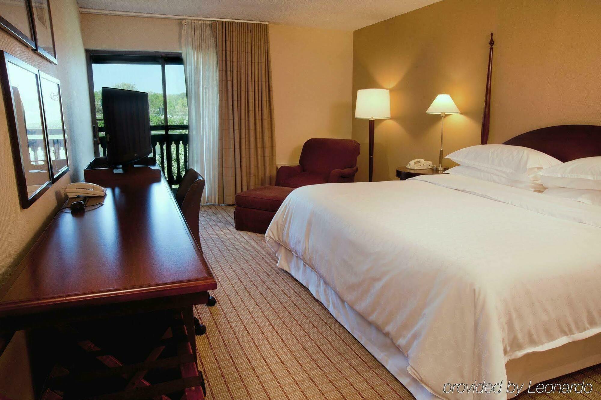 Sheraton Westport Lakeside Chalet Maryland Heights Chambre photo